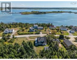 Bedroom - 1428 Highway 304, Cape Forchu, NS B5A5G7 Photo 11