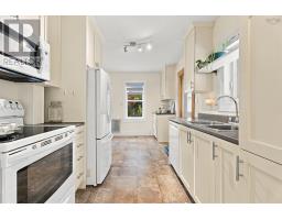 Laundry room - 35 Riverside Lane, Enfield, NS B2T1C8 Photo 10
