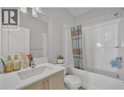 Kitchen - 213 Walgrove Boulevard Se, Calgary, AB T2X5A9 Photo 20