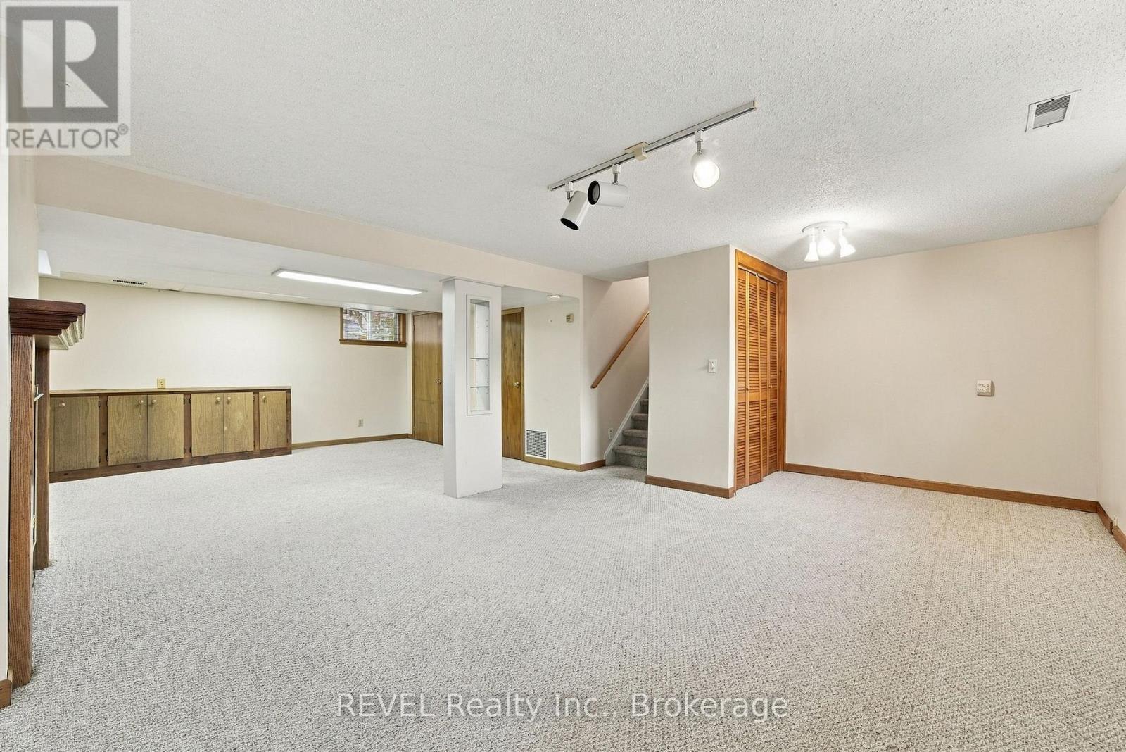 17527 Telephone Road, Quinte West, ON photo 33
