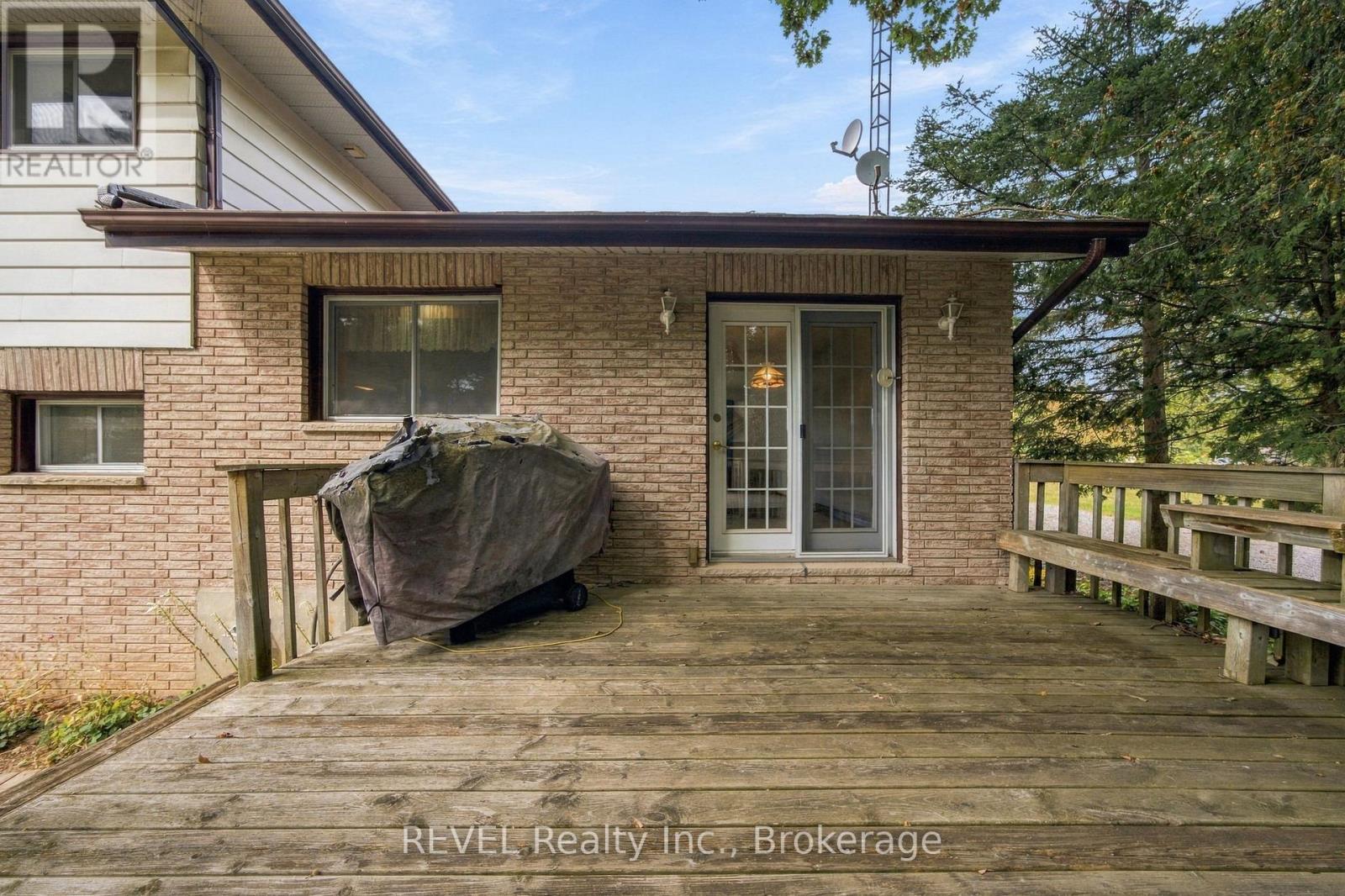 17527 Telephone Road, Quinte West, ON photo 39