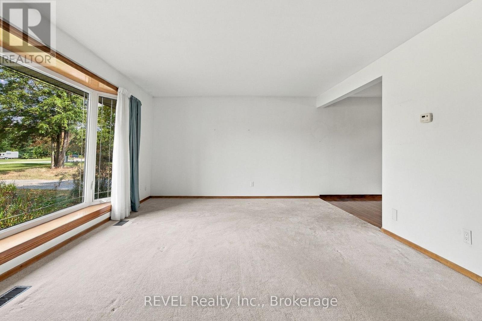 17527 Telephone Road, Quinte West, ON photo 8