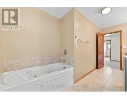 17527 Telephone Road, Quinte West, ON K8V5P4 Photo 30