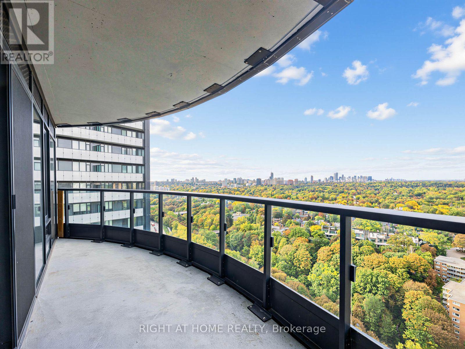 2423- 585 Bloor Street East, Toronto, ON photo 14
