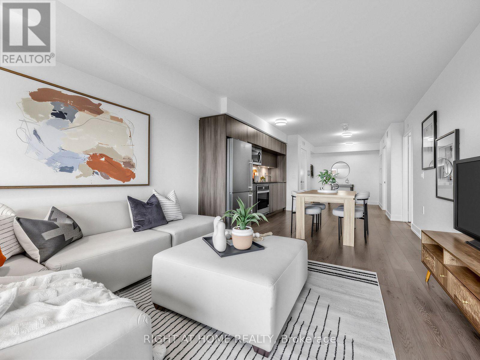 2423- 585 Bloor Street East, Toronto, ON photo 5