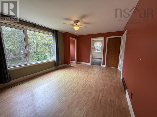 7813 7 Highway - Image 14