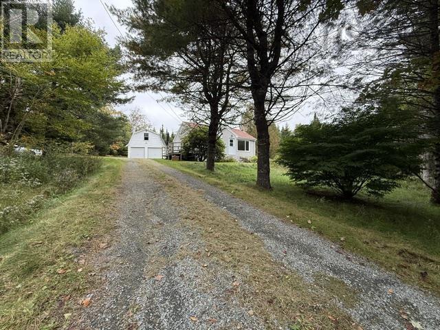 7813 7 Highway - 32