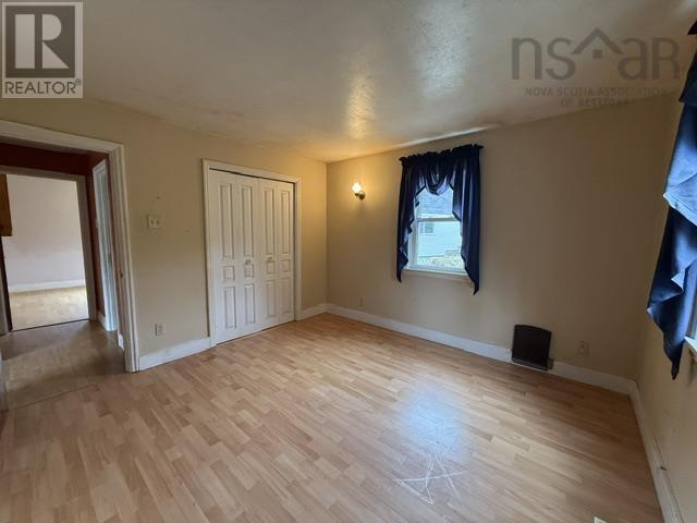 7813 7 Highway - Image 18