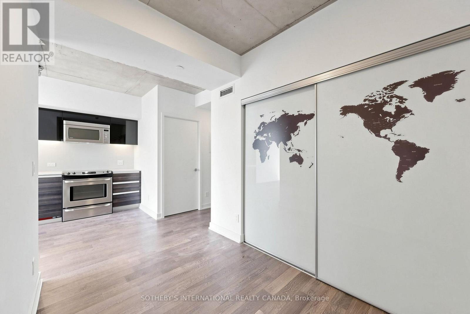 1190 Dundas Street East — photo 24