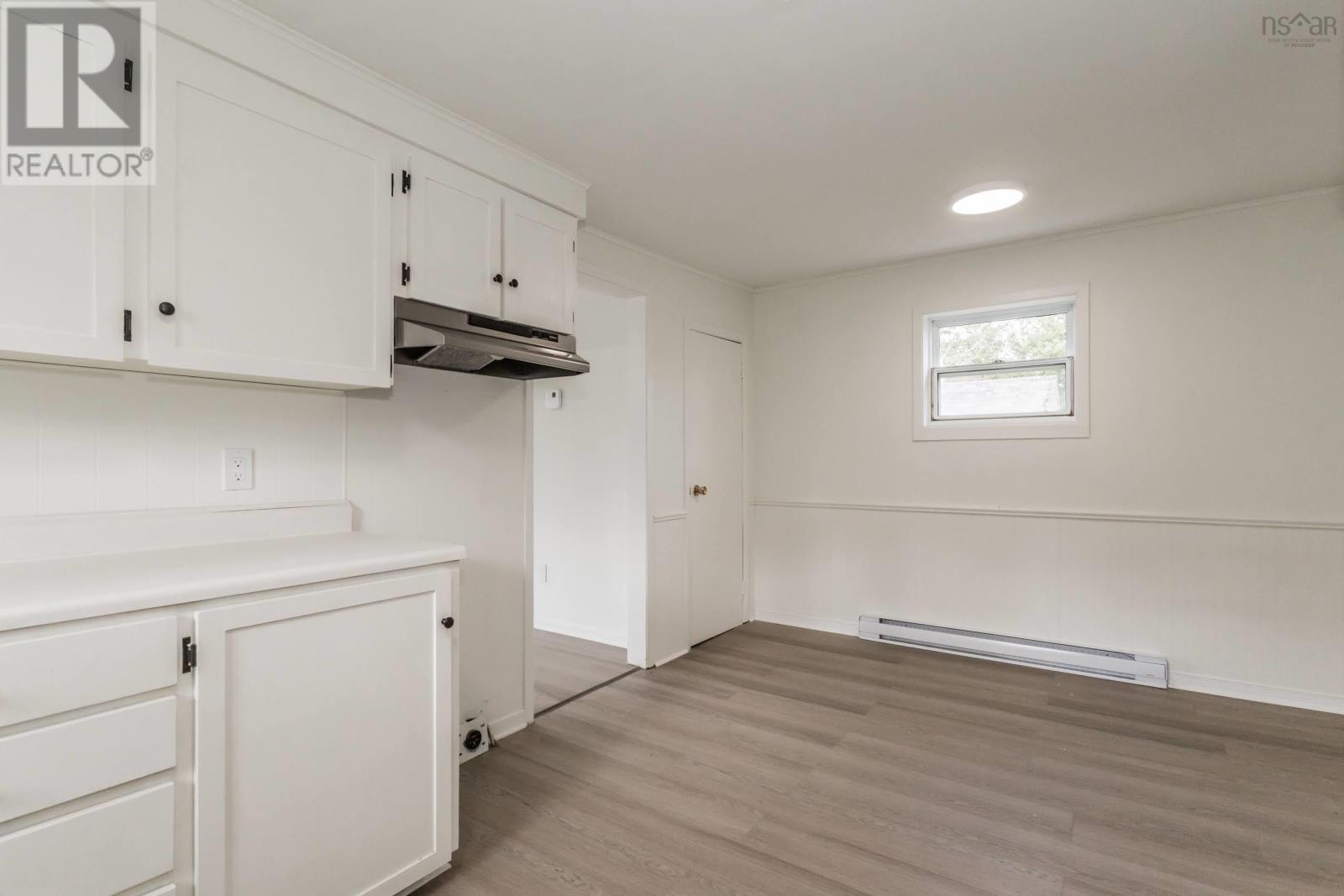 6 Eye Road - Image 17