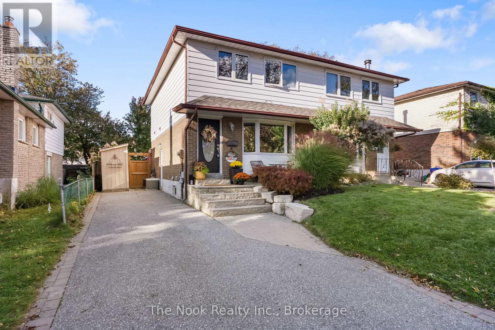 648 Berwick Crescent, Oshawa, ON photo 3