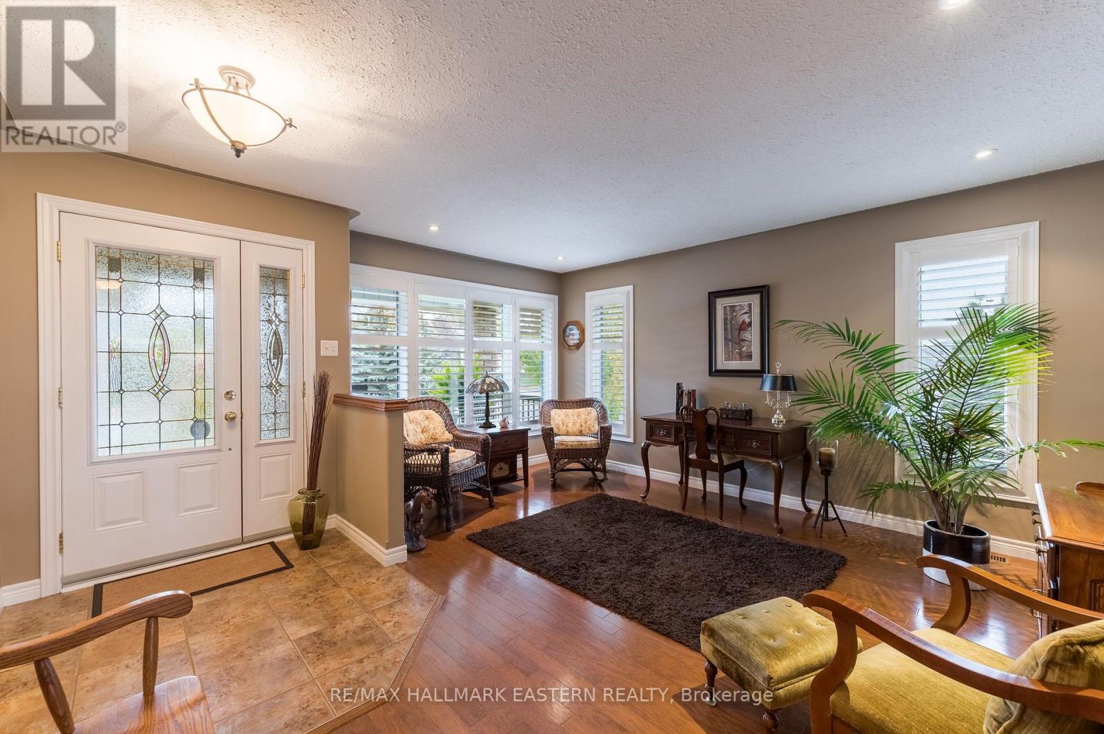 748 Overend Gardens, Peterborough, ON photo 10