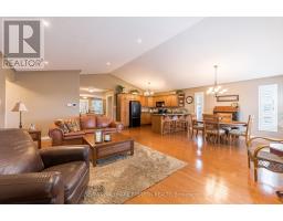 748 Overend Gardens, Peterborough, ON K9K0A2 Photo 17