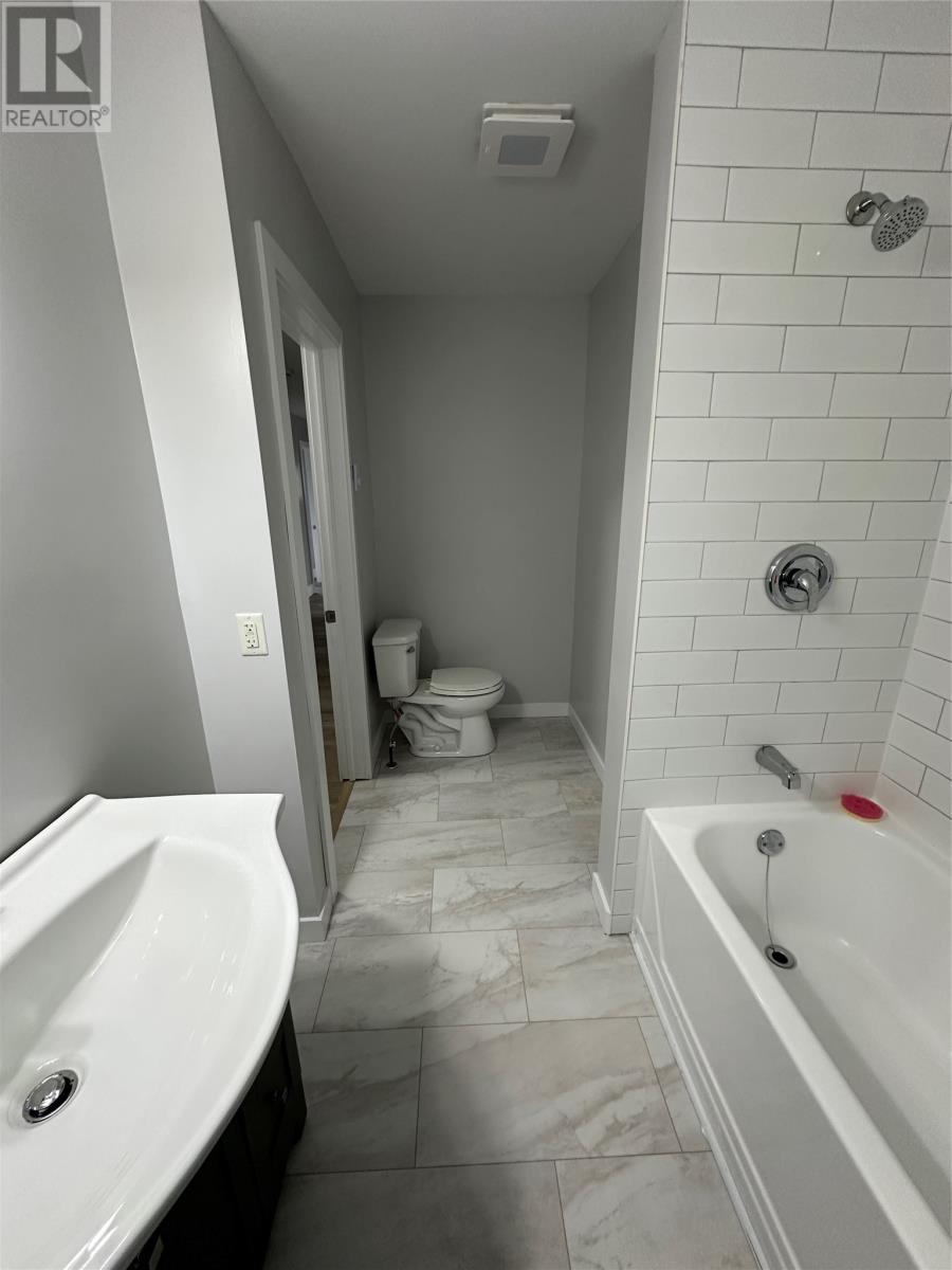12 Cabot Street - 25