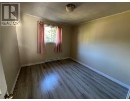 189 Ferndale Road thumbnail 12