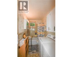 26 Des Patriotes Street, Caraquet, NB E1W1B6 Photo 31