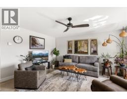 32 Oregon Rd, Campbell River, BC V9W5T1 Photo 12