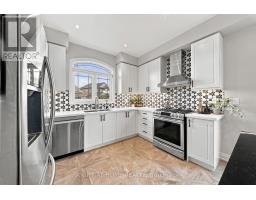 218 Blue Dasher Boulevard, Bradford West Gwillimbury, ON L3Z4J1 Photo 12