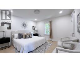 82 Centre Street E, Richmond Hill, ON L4C1A4 Photo 11