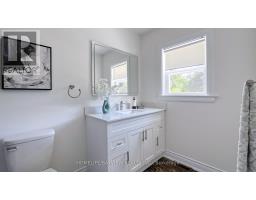 82 Centre Street E, Richmond Hill, ON L4C1A4 Photo 19