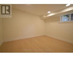 82 Centre Street E, Richmond Hill, ON L4C1A4 Photo 24