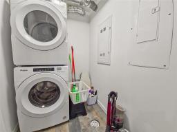 14 Dietrich Bay, Brandon, MB R7B4K4 Photo 27