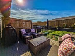 14 Dietrich Bay, Brandon, MB R7B4K4 Photo 29