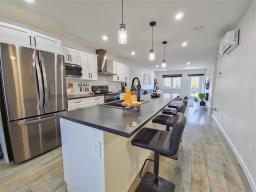14 Dietrich Bay, Brandon, MB R7B4K4 Photo 10