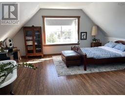 10198 Grenville Street, St  Peter's, NS B0E3B0 Photo 13