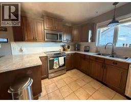Family room - 5022 9 Avenue, Edson, AB T7E1E8 Photo 6