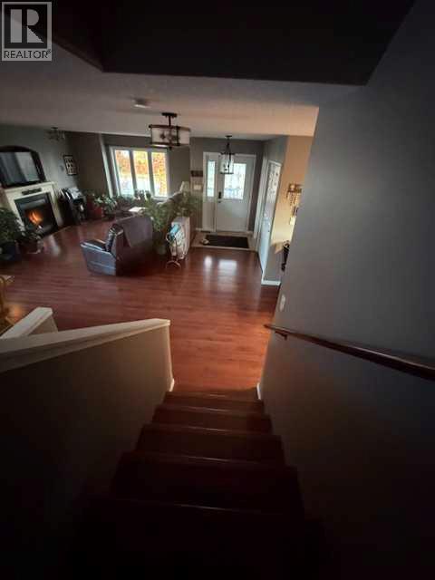 5022 9 Avenue - 16