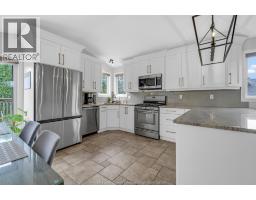 389 Donlon, Lasalle, ON N9J3Y2 Photo 15