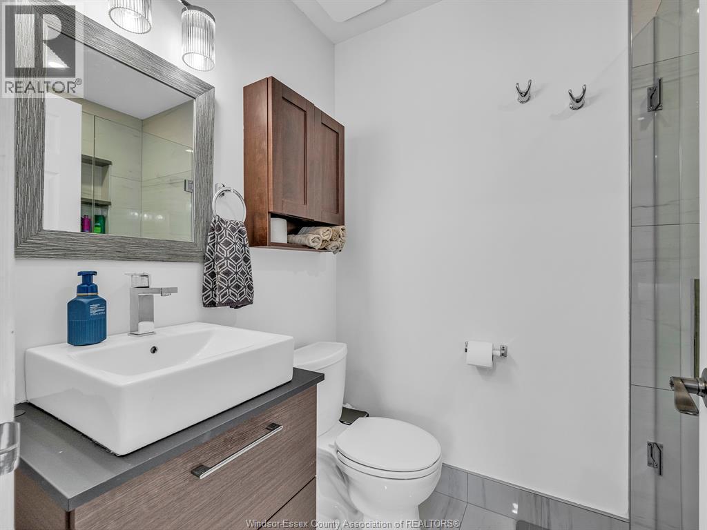 389 Donlon — photo 25