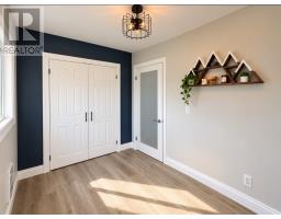 5 Squires Avenue thumbnail 6