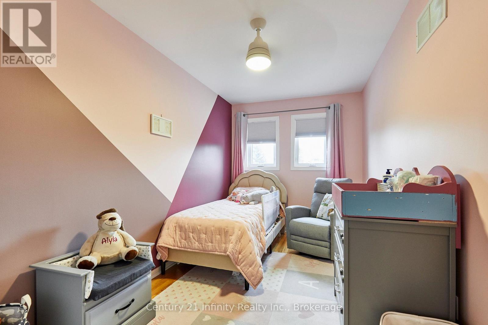 258 SWINDELLS STREET - 24