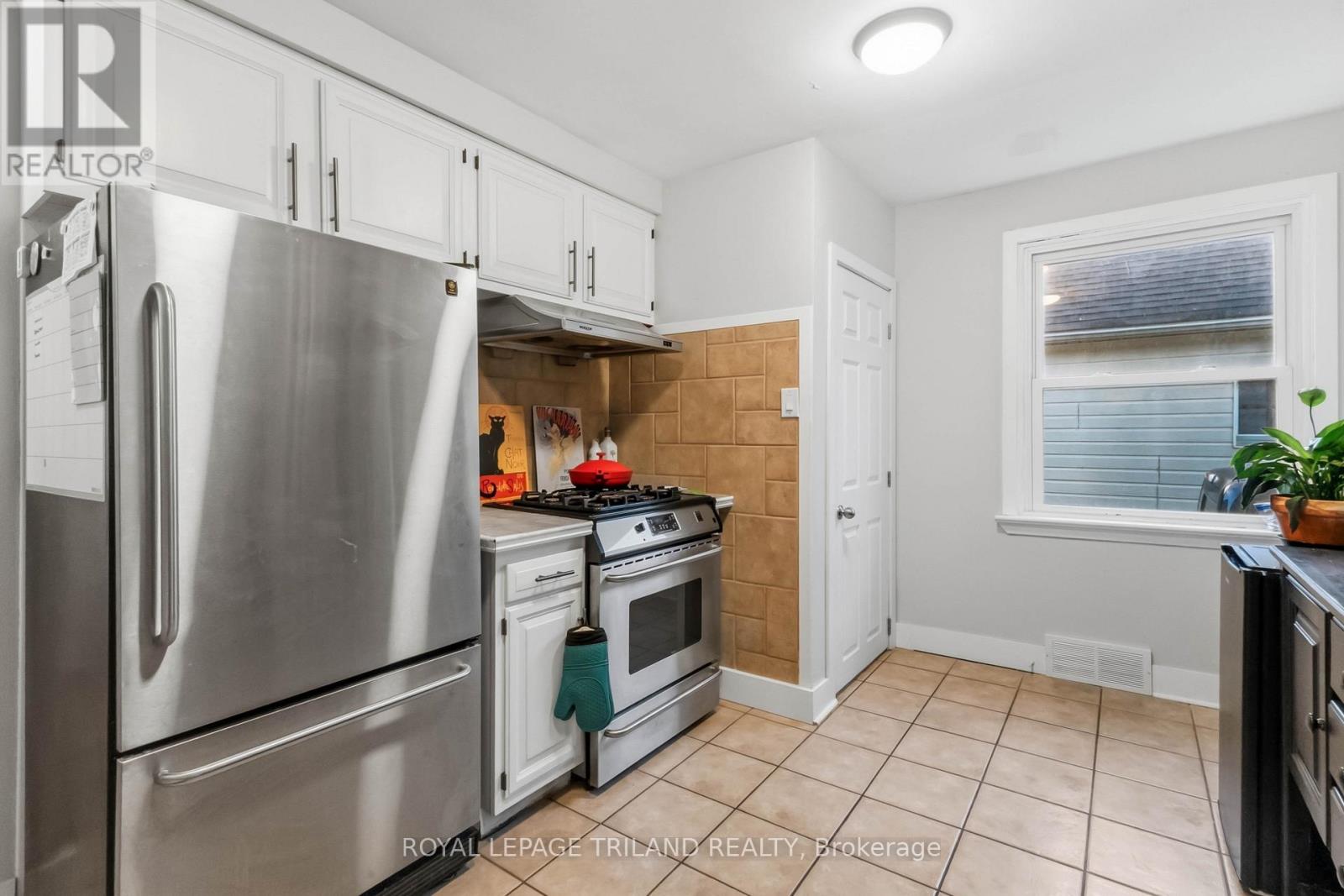 180 Forest Hill Avenue — photo 13