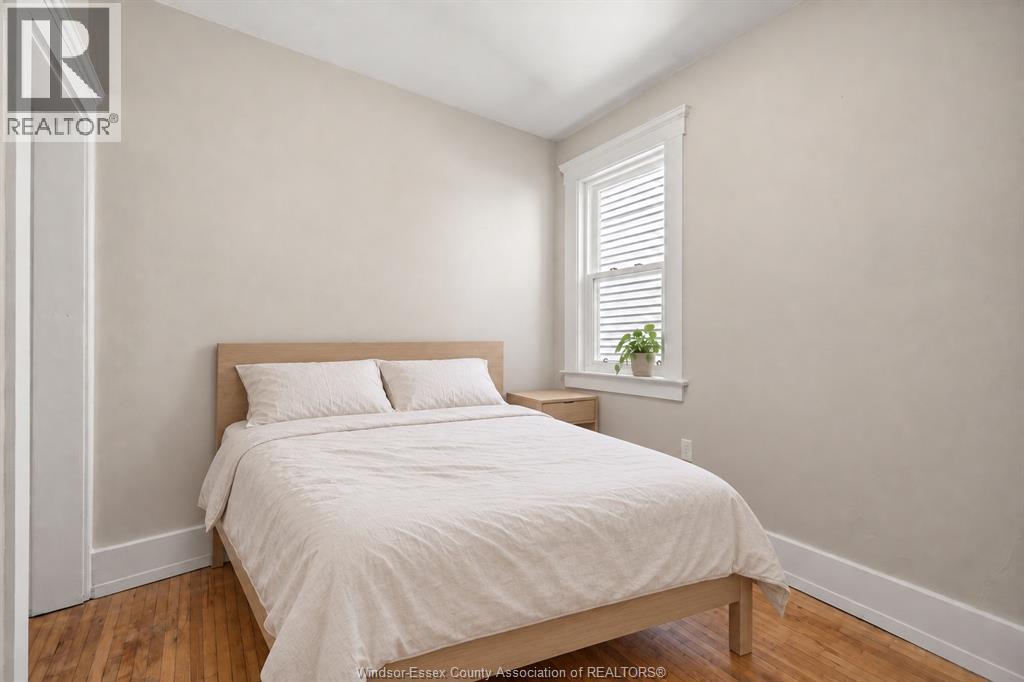 1107 Pelissier Street — photo 7