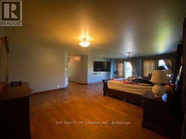 284 FIFTH AVENUE - 17