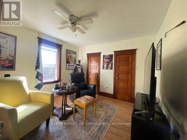 284 FIFTH AVENUE - 22