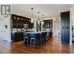 17 Dock Point Street thumbnail 13