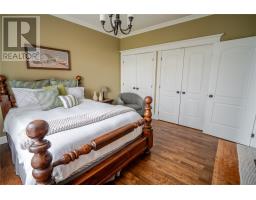17 Dock Point Street thumbnail 37
