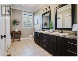 17 Dock Point Street thumbnail 44