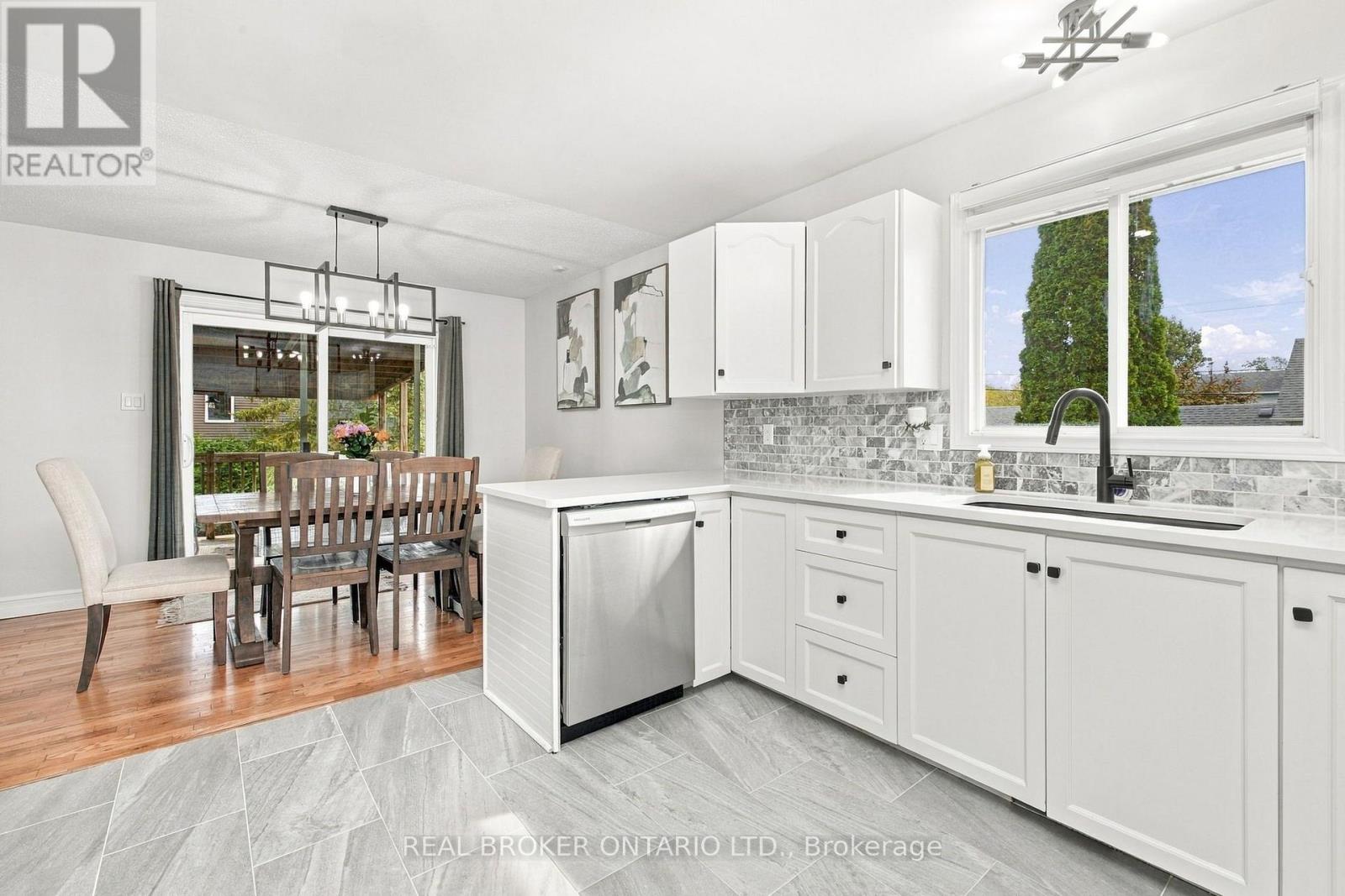 202 SANTIAGO STREET - 10
