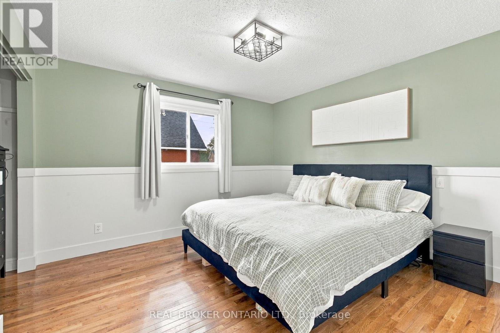 202 SANTIAGO STREET - Image 14