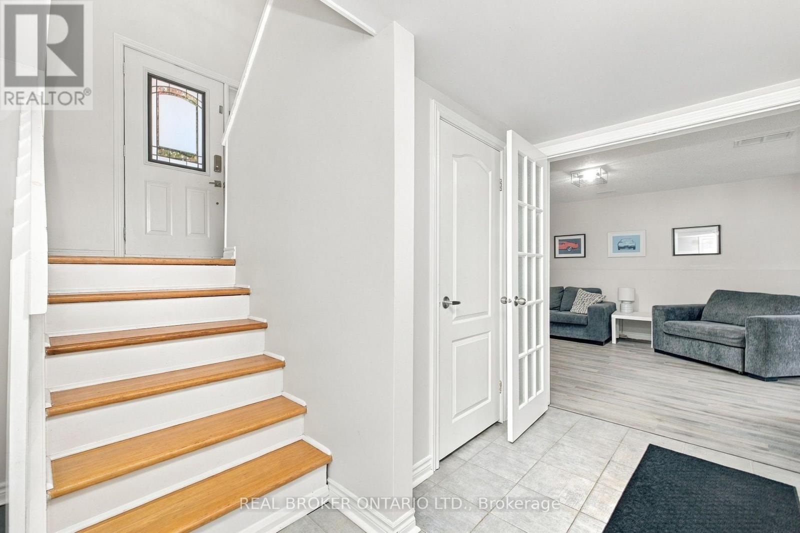 202 SANTIAGO STREET - 23