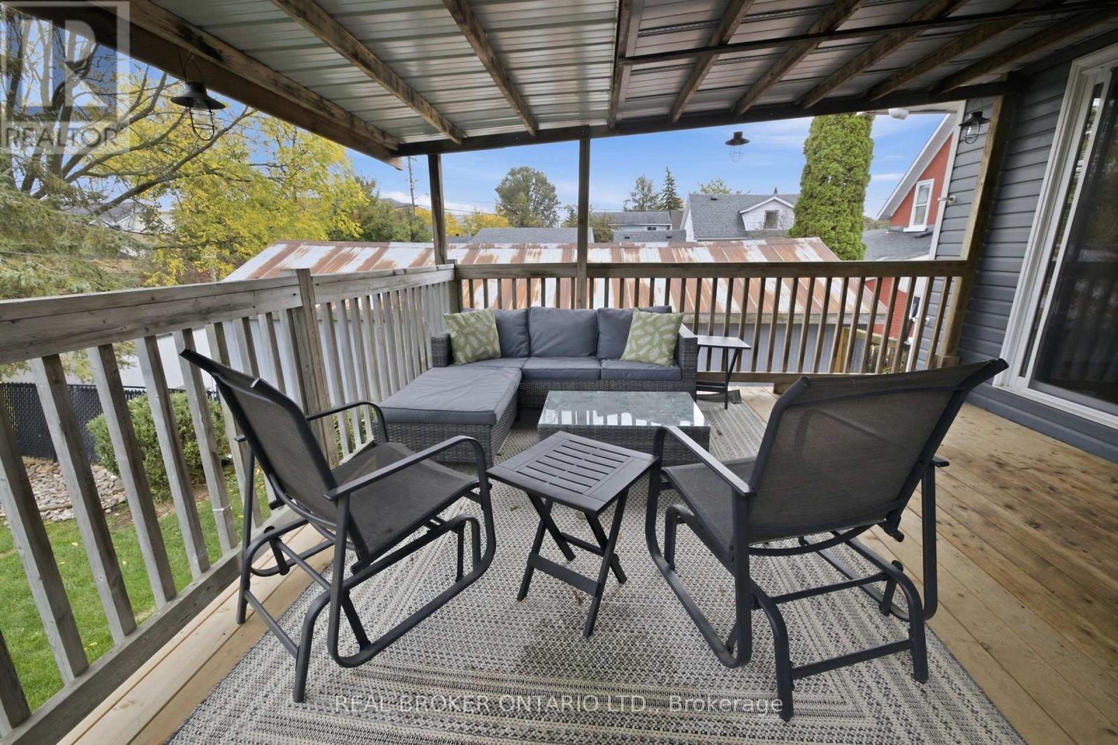 202 SANTIAGO STREET - 33