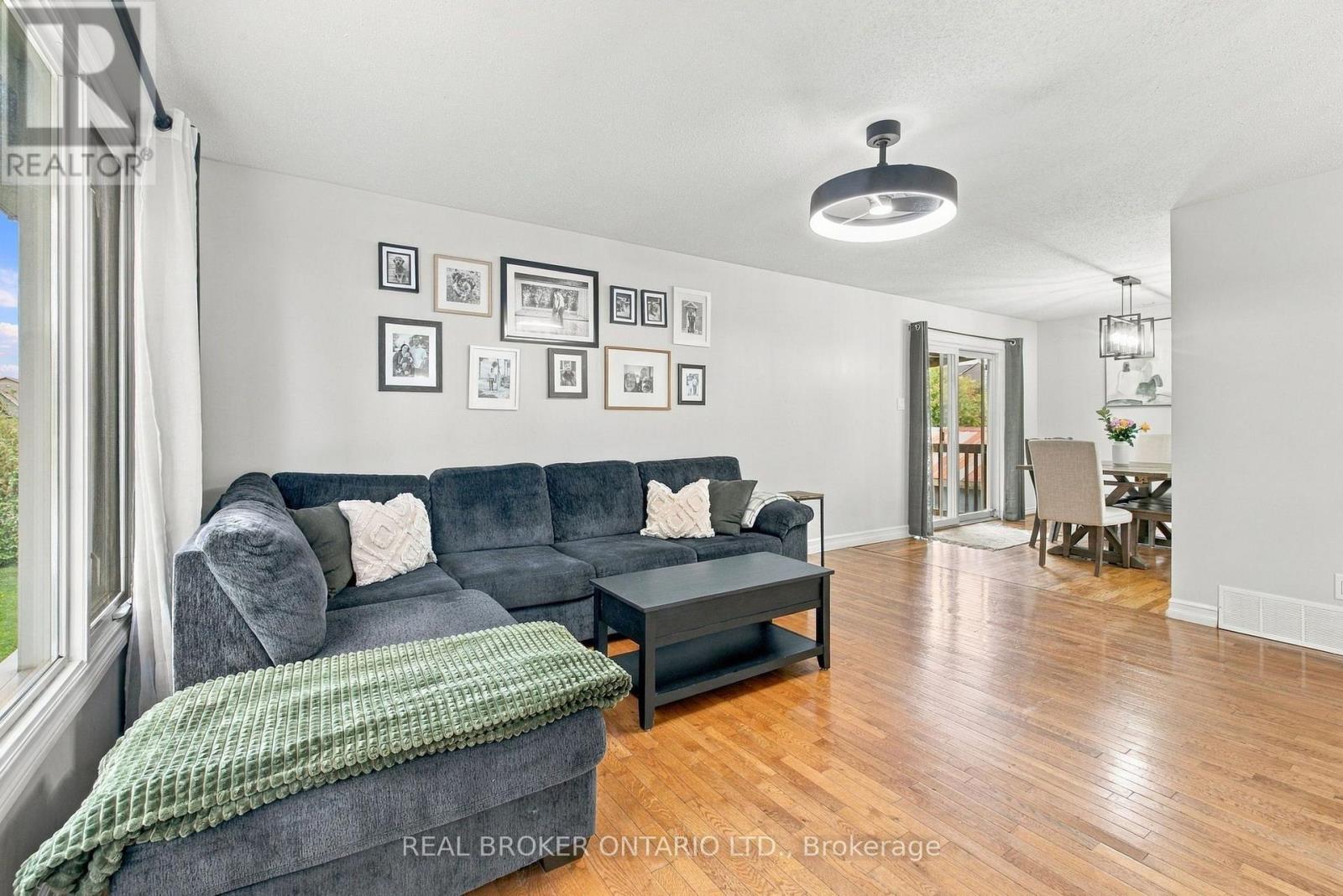 202 SANTIAGO STREET - 5