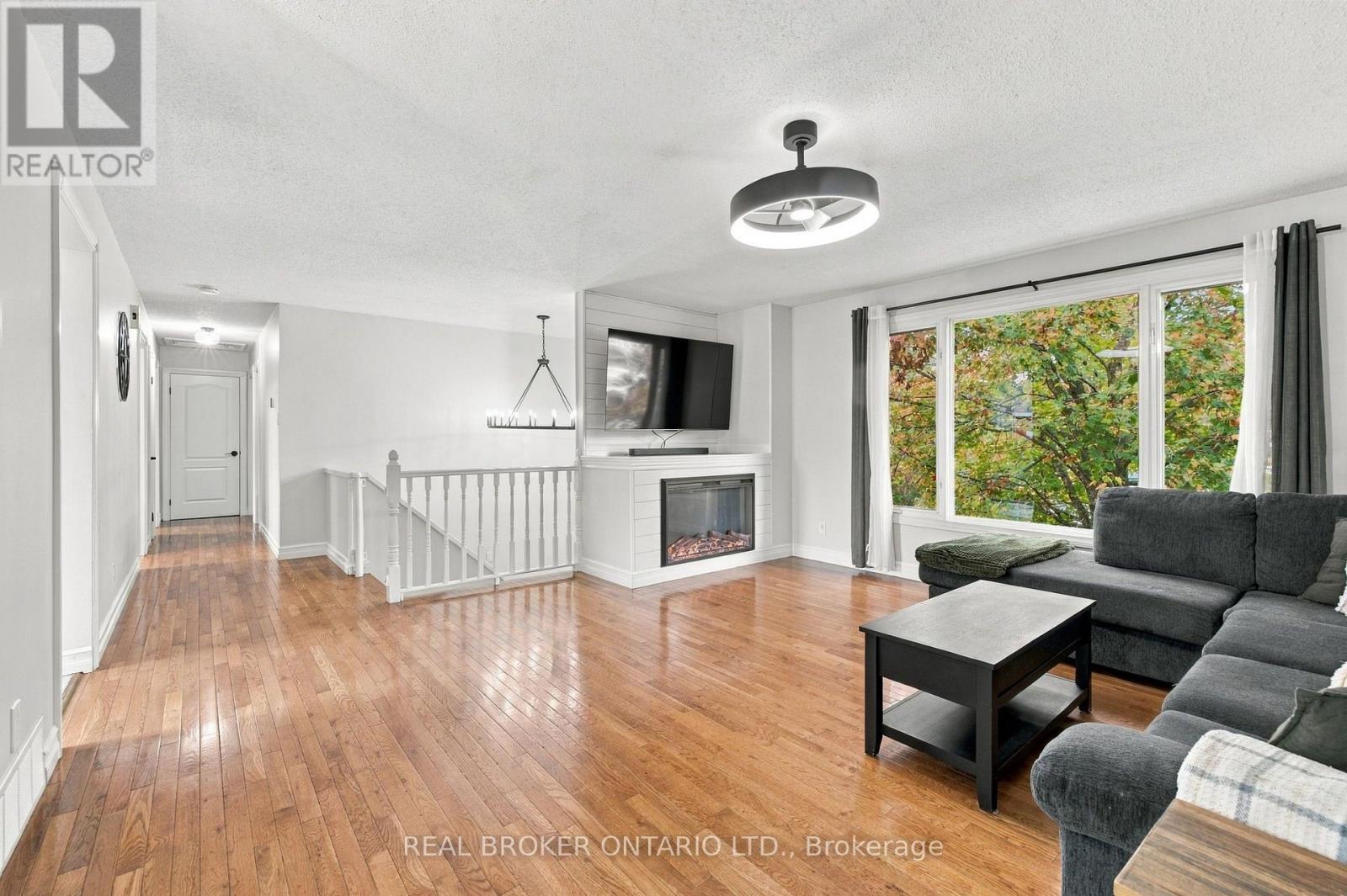 202 SANTIAGO STREET - Image 6