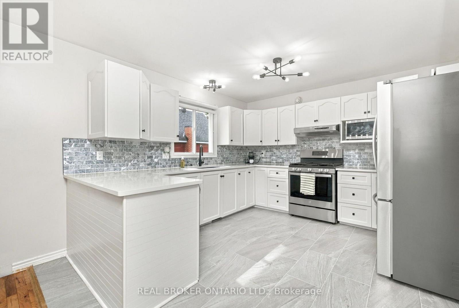 202 SANTIAGO STREET - Image 7