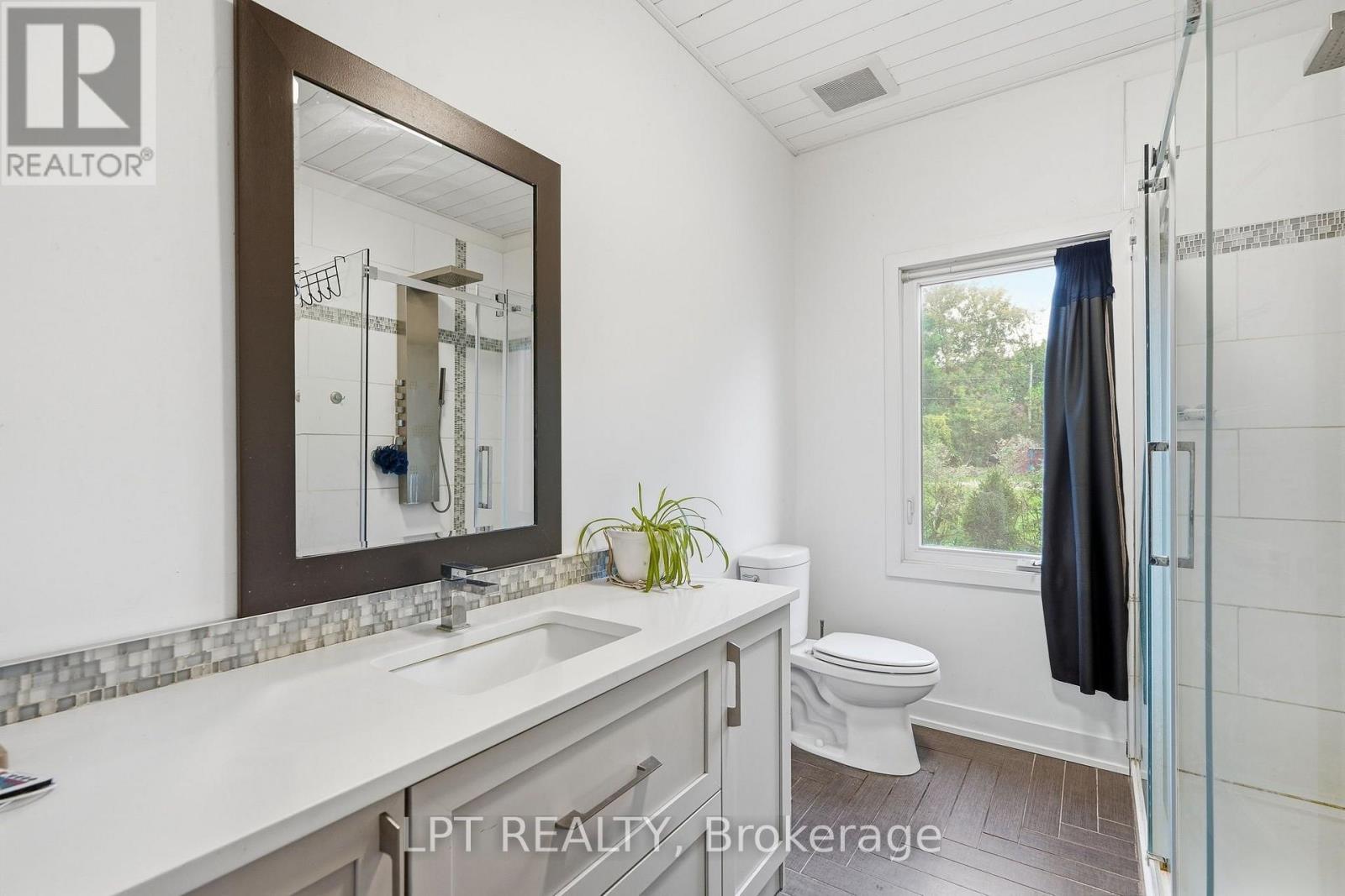 31 CARILLON CRESCENT - Image 13